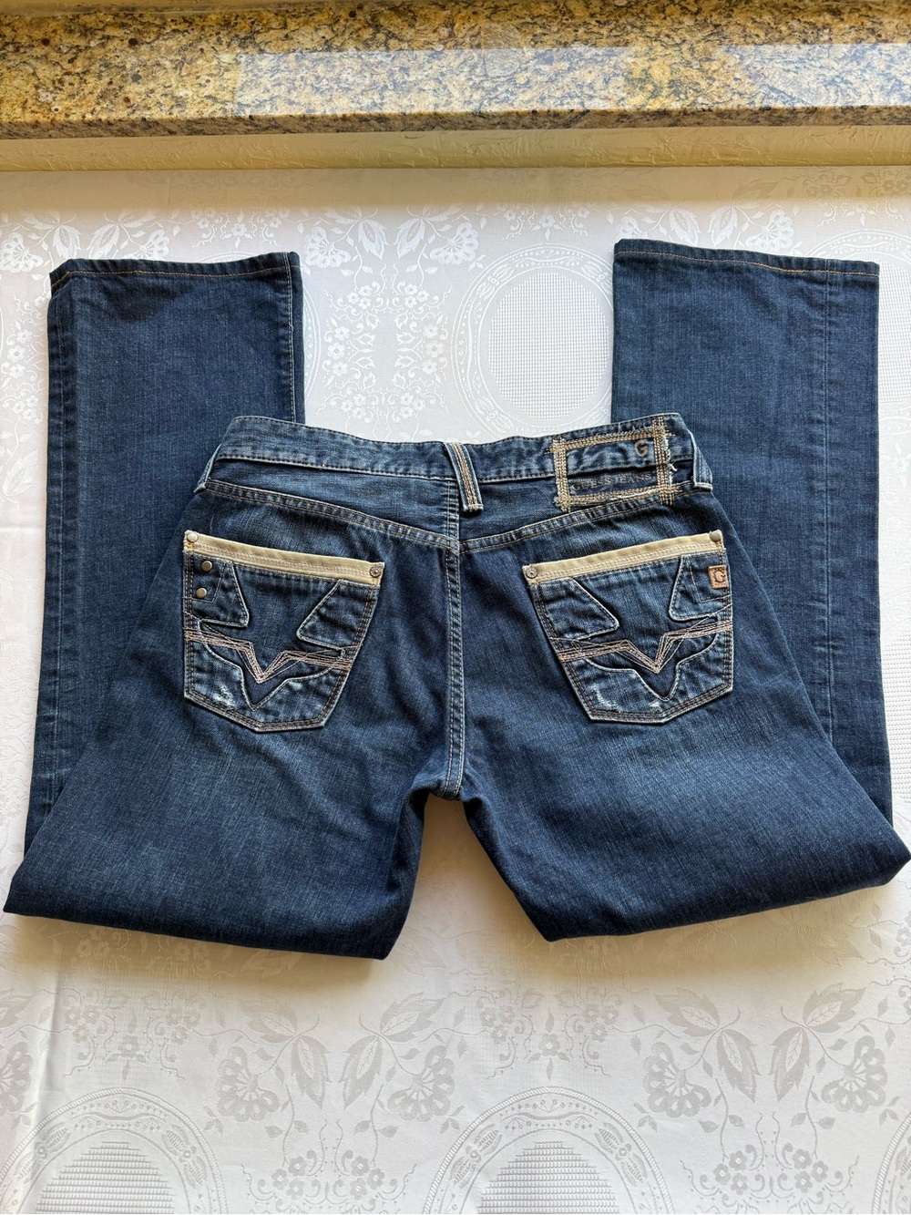 Guess Jeans Falcon Boot Cut Dark Blue Wash Jeans Men’s Size 31 Button-Fly Front